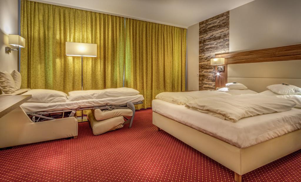 Meinl Hotel & Restaurant Neu-Ulm Εξωτερικό φωτογραφία