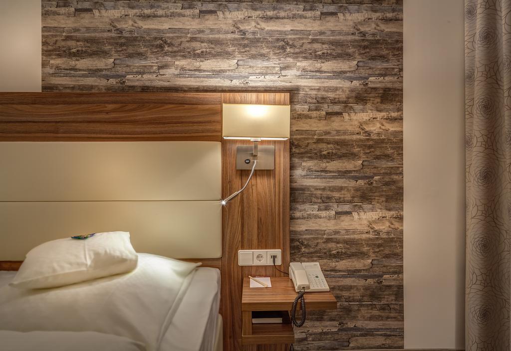 Meinl Hotel & Restaurant Neu-Ulm Εξωτερικό φωτογραφία