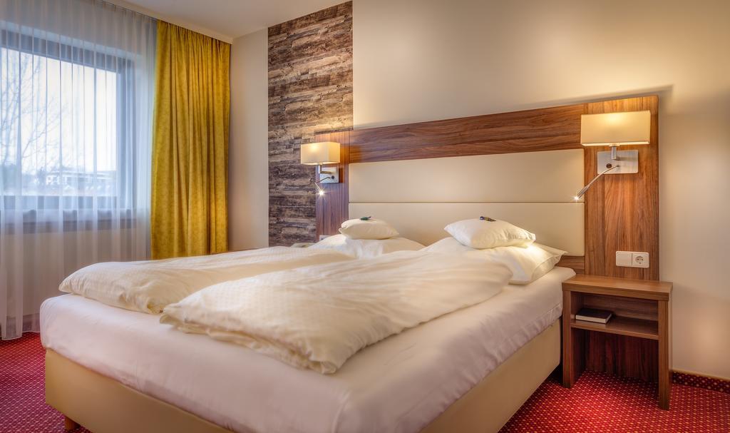 Meinl Hotel & Restaurant Neu-Ulm Εξωτερικό φωτογραφία